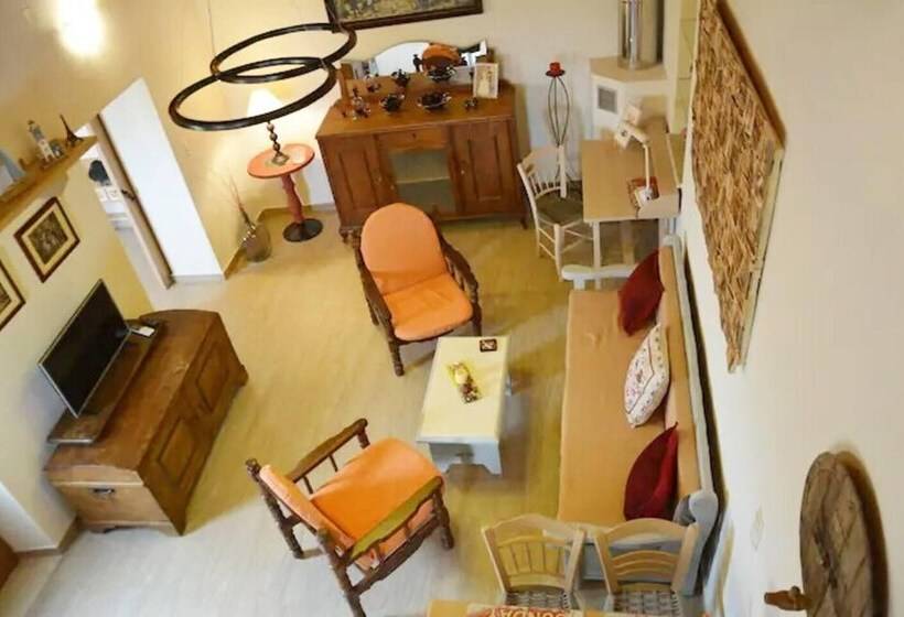 레지던스 Charming 3 Bed House In Alfa