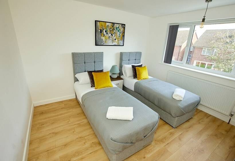 דירת נופש Charming 5 Bedroom House In The Heart Of Bexley