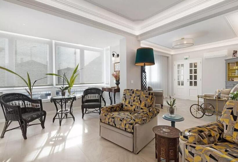 إقامة Impeccable 4 Bed House In São Domingos De Rana