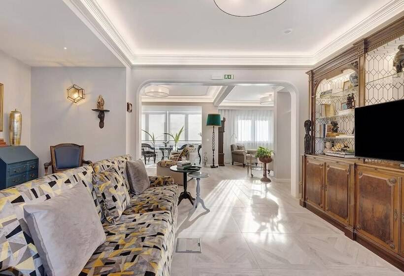 إقامة Impeccable 4 Bed House In São Domingos De Rana