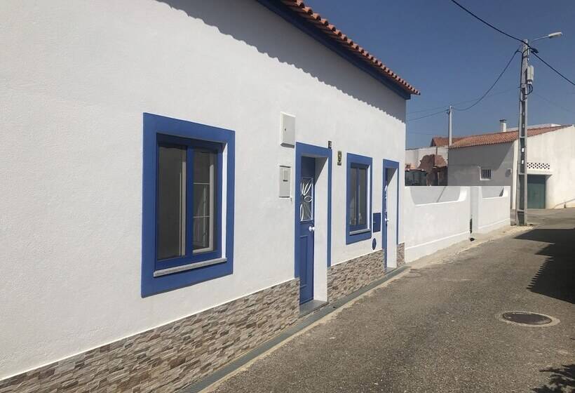 레지던스 Lovely 2 Bed House In Valhascos