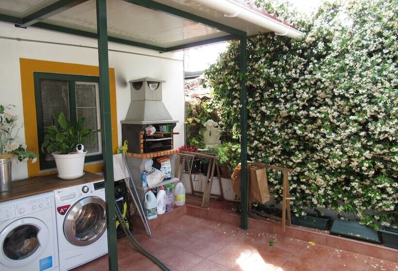 레지던스 Lovely 2 Bed House In Valhascos