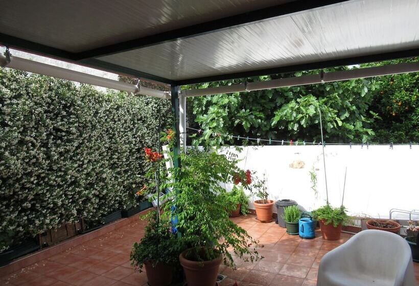 레지던스 Lovely 2 Bed House In Valhascos