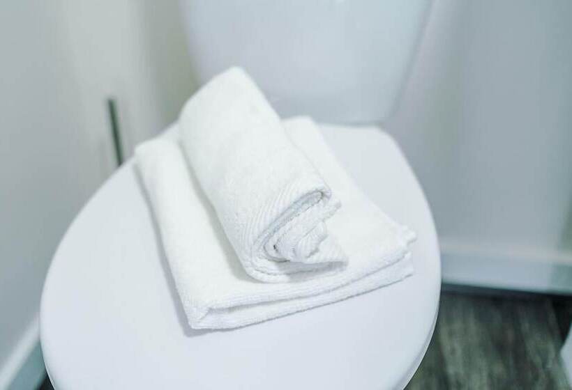 住所  Stunning 2 Bed House In Manchester With Canal View