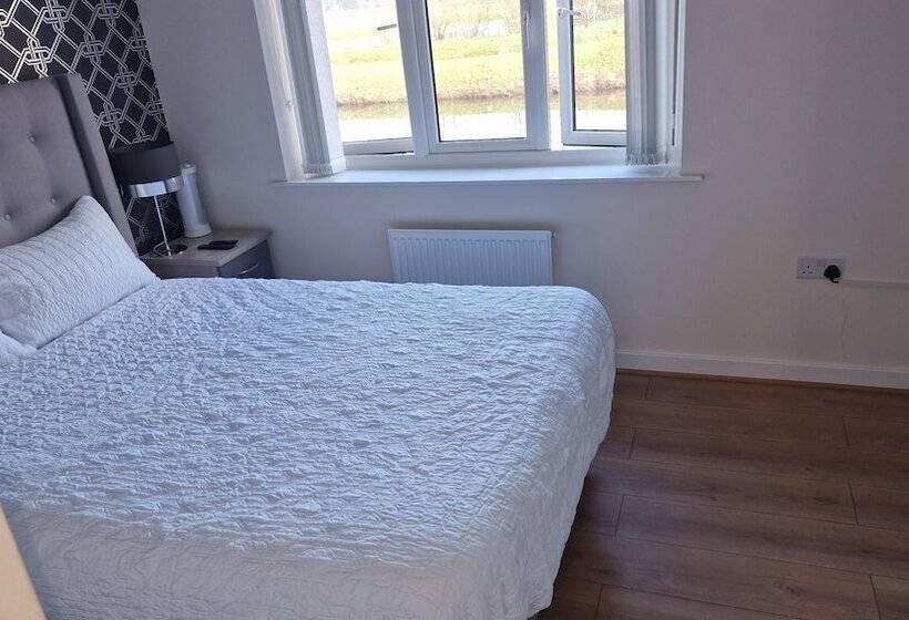 住所  Stunning 2 Bed House In Manchester With Canal View