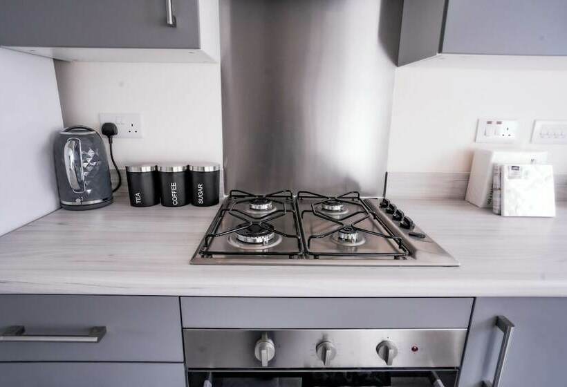 住所  Stunning 2 Bed House In Manchester With Canal View