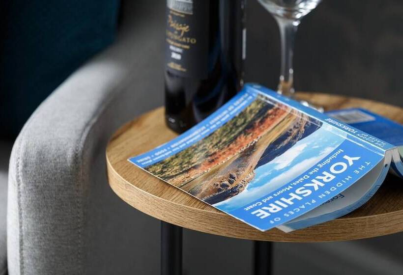 إقامة Two Bed House Sleeps 5 With Large Garden & Parking