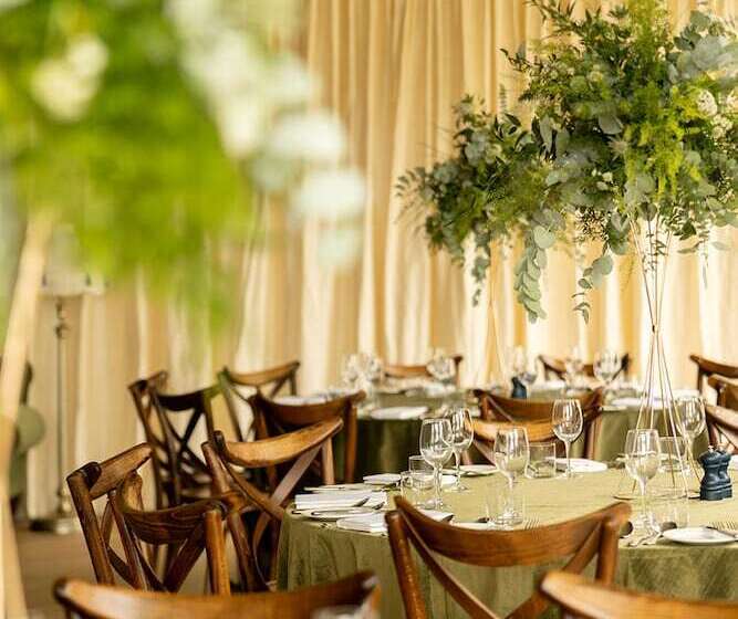 منتجع Dornoch Station