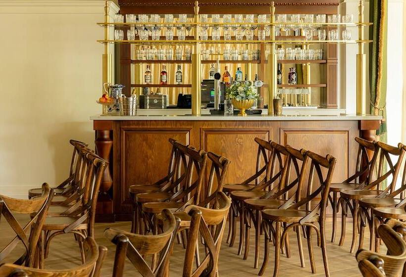 منتجع Dornoch Station