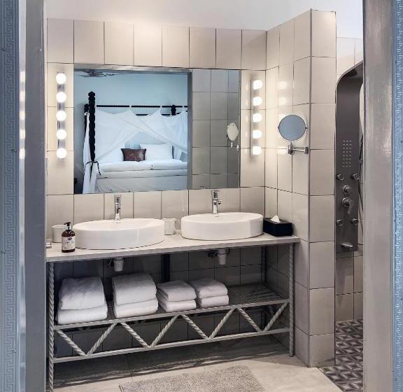 Rooftop Boutique Hotel Adults Only