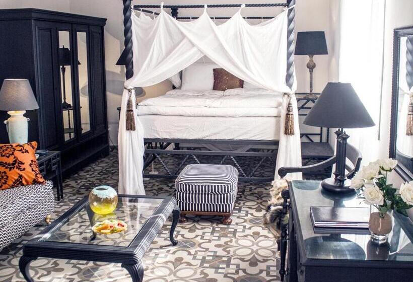 Rooftop Boutique Hotel Adults Only