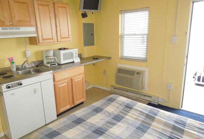 Sifting Sands Motel