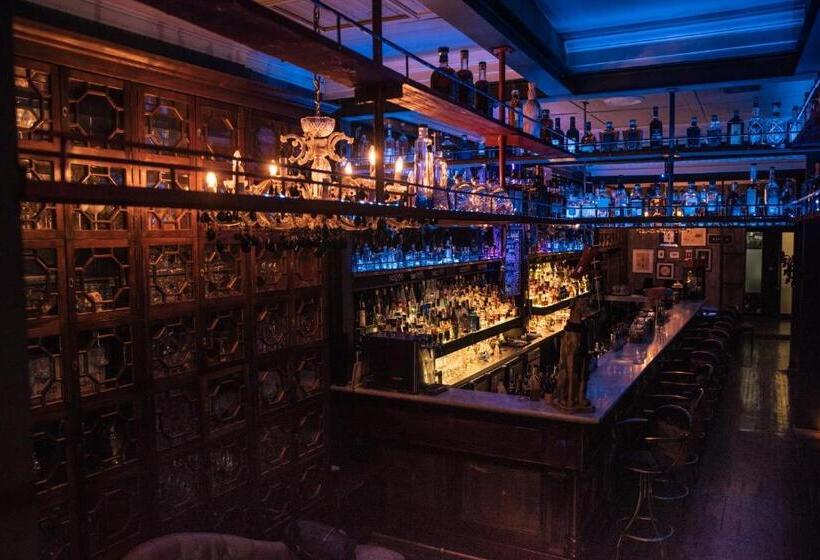 The Hip Hotel Santiago