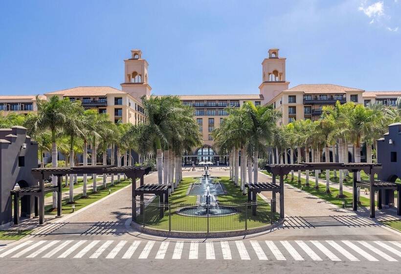 Unique Club at Lopesan Costa Meloneras Resort