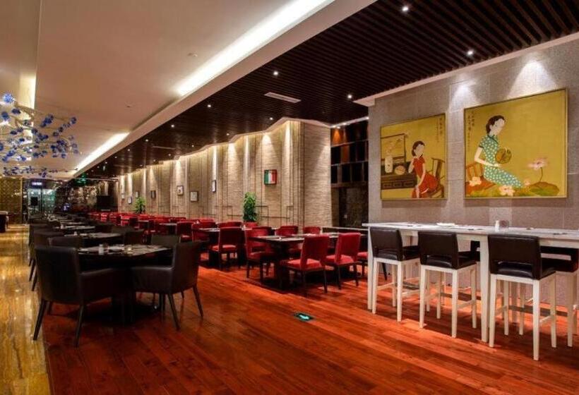 Отель Bairun Zhenjiang International