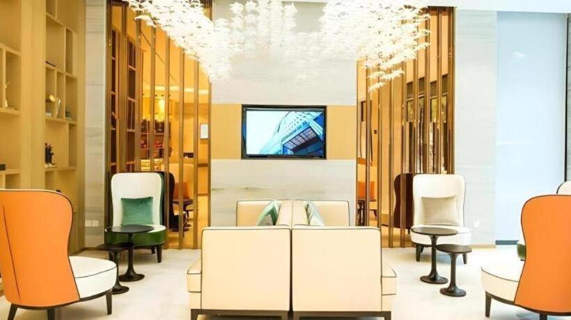 Отель City Comfort Inn Hezhou Municipal Square