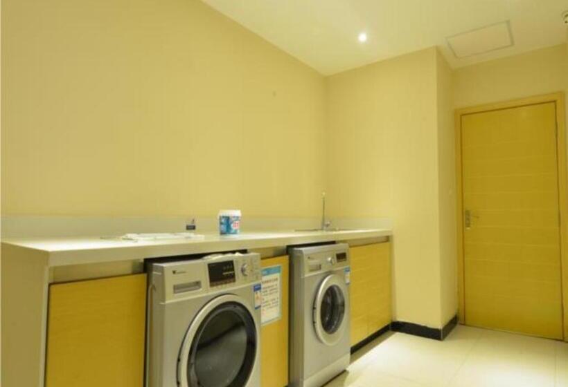 בית מלון כפרי City Comfort Inn Wuhan Yangluo Yangguang Avenue