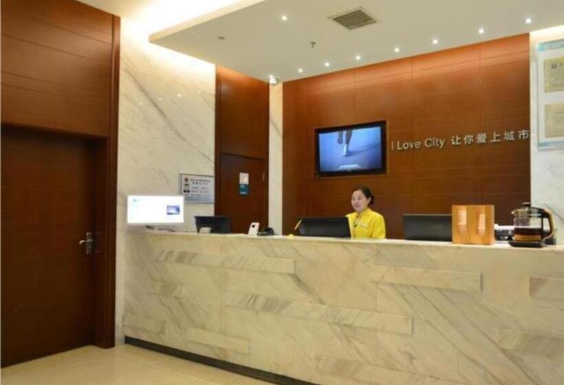 בית מלון כפרי City Comfort Inn Wuhan Yangluo Yangguang Avenue