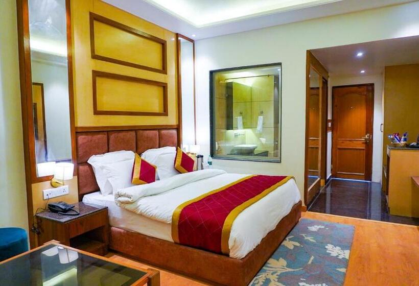 هتل Comfort Inn Snow Park   Manali