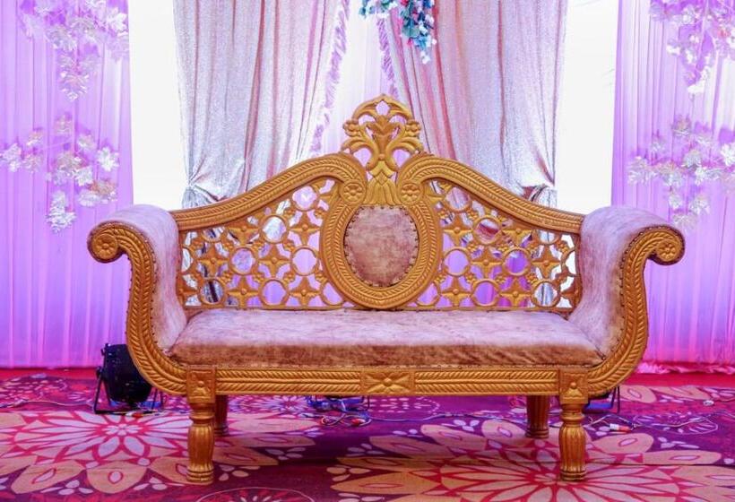 בית מלון כפרי Dev International