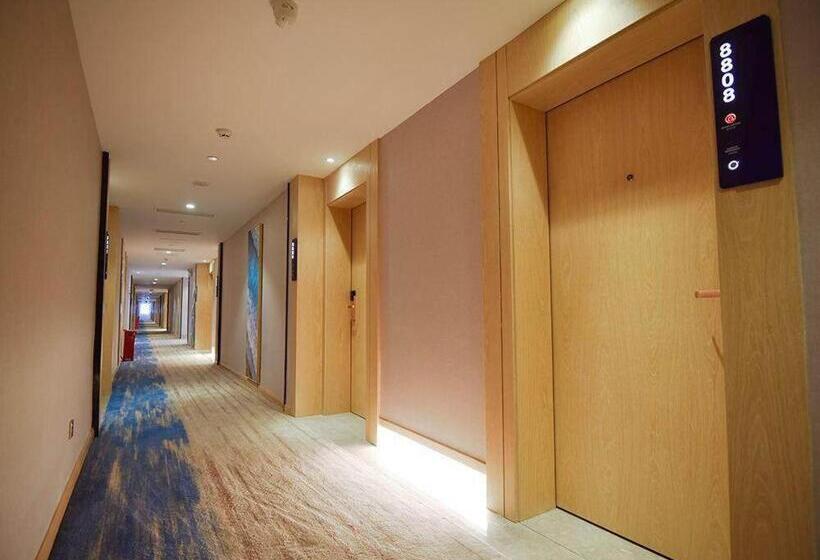 Kyriad Marvelous Hotel Shantou Railway Station