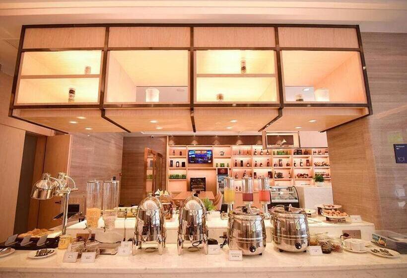 Kyriad Marvelous Hotel Shantou Railway Station