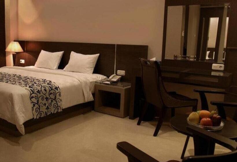 בית מלון כפרי Mega Permata