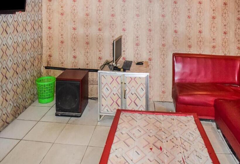 Отель Penginapan Widodo By Oyo