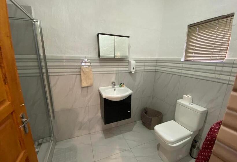 فندق Riverbend Berg Lodge Rooms