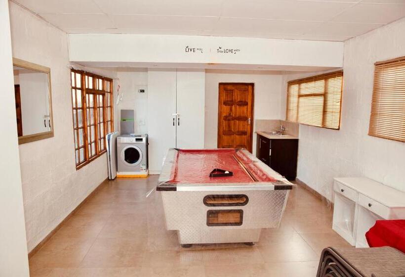 فندق Riverbend Berg Lodge Rooms