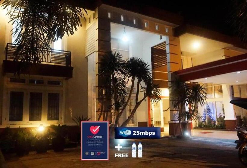 ホテル The Garden