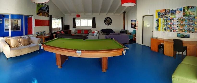 Общежитие Happy Apple Backpackers