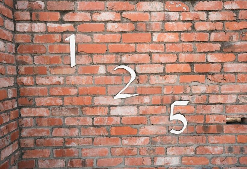 Alexandra Heights Motel