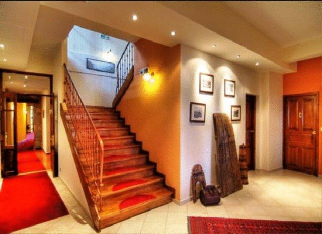 Alpen House Hotel & Suites