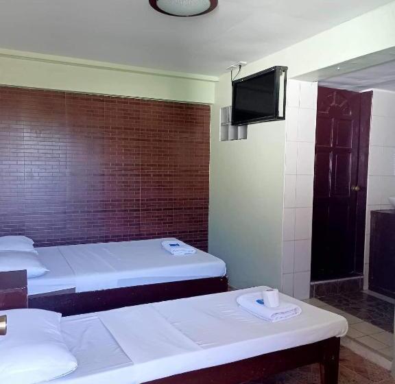 Antonios Pension House