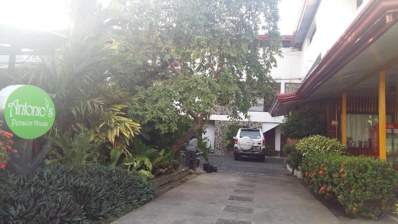 Antonios Pension House