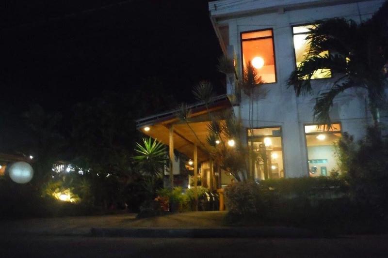 Antonios Pension House