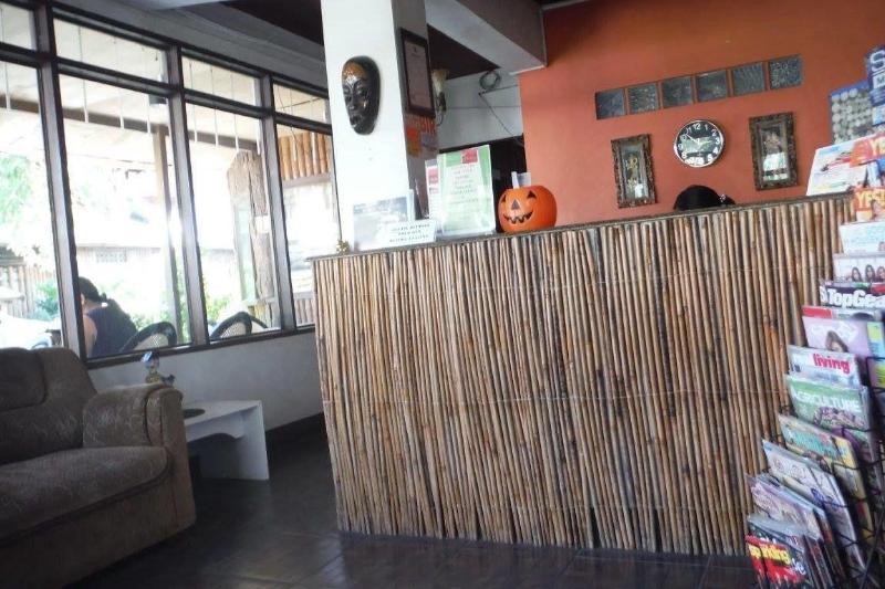 Antonios Pension House