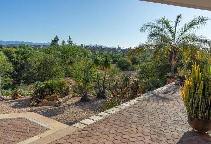 مبيت وإفطار Aloe Manor