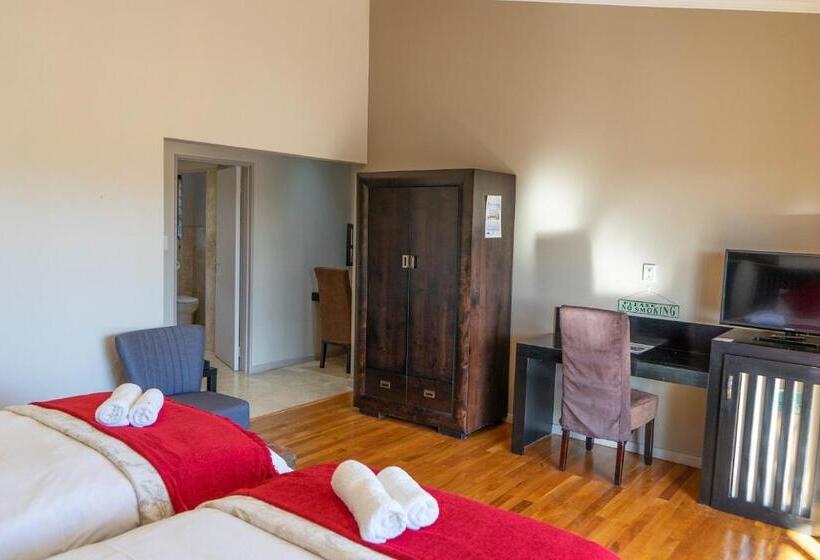 مبيت وإفطار Aloe Manor