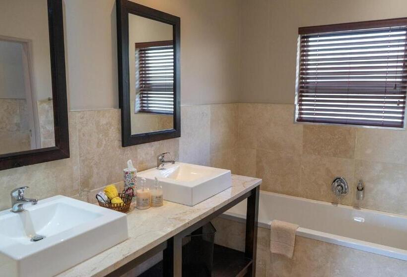 مبيت وإفطار Aloe Manor