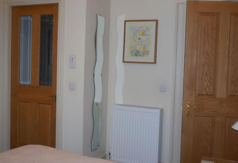 민박 Pincerna Rooms