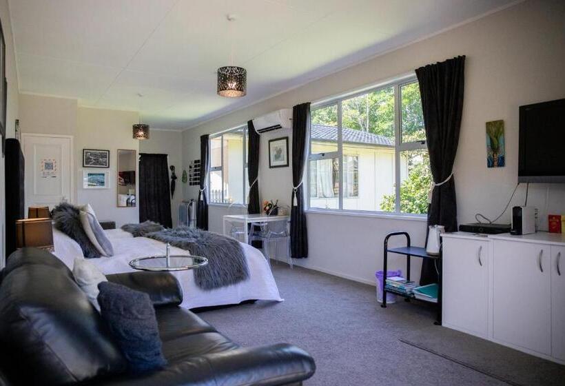 Bed and Breakfast Swan House