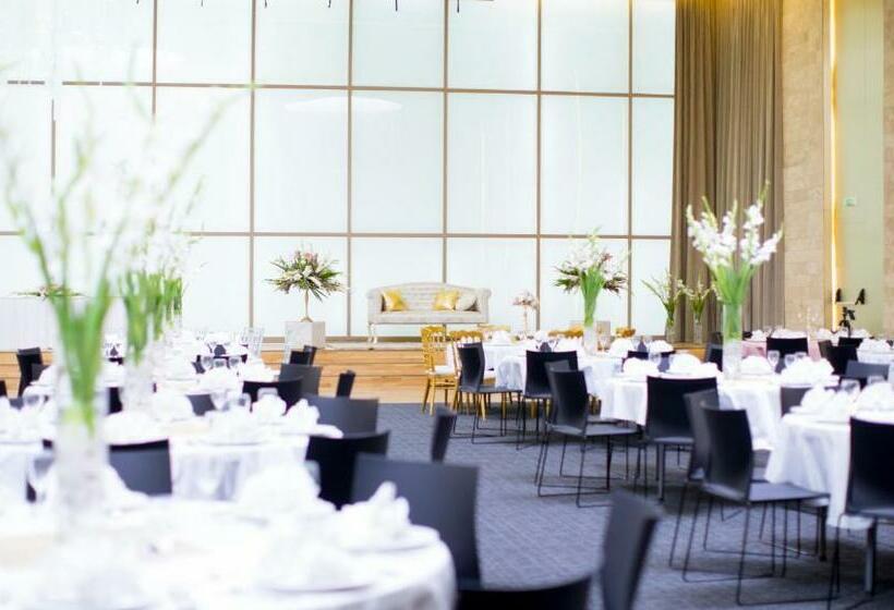 هتل Holiday Inn Algiers   Cheraga Tower By Ihg