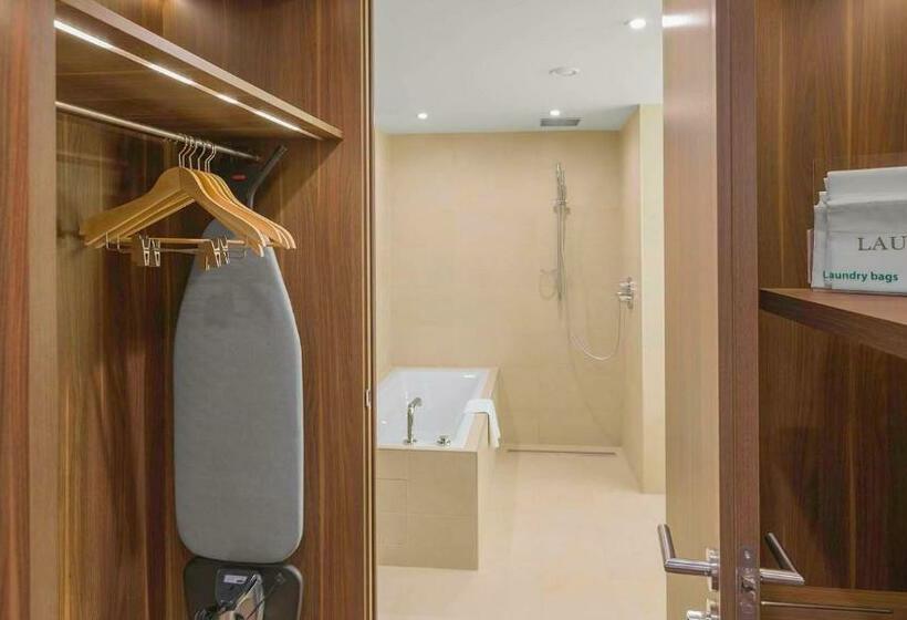 هتل Holiday Inn Algiers   Cheraga Tower By Ihg