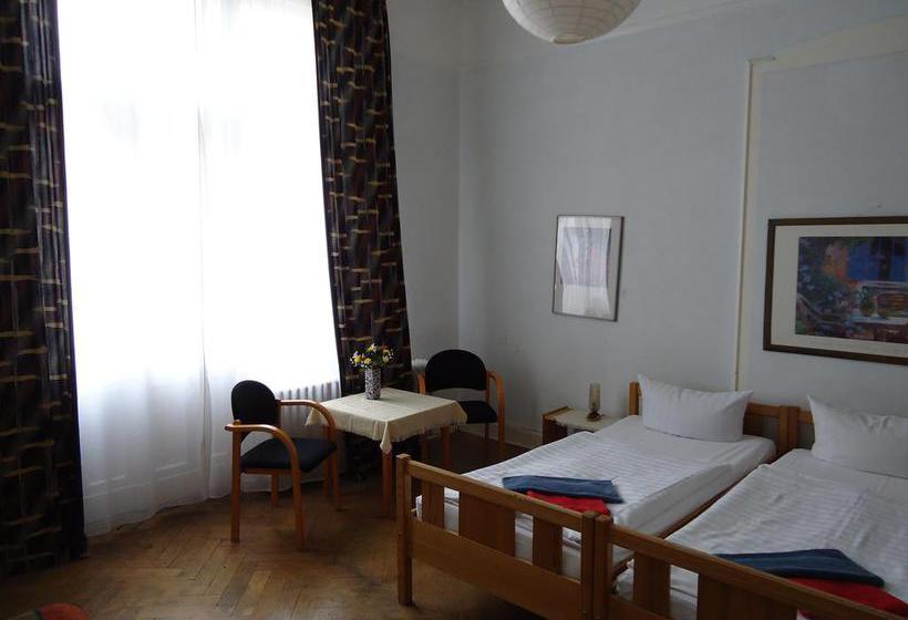 مسافرخانه Austriana