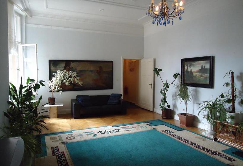 مسافرخانه Austriana