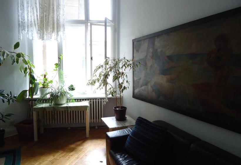 مسافرخانه Austriana