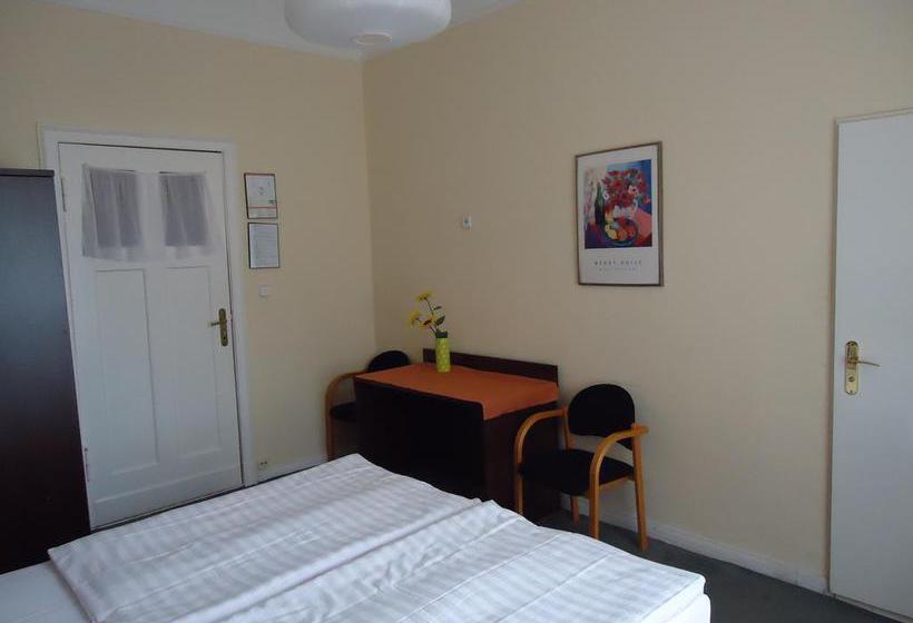 مسافرخانه Austriana