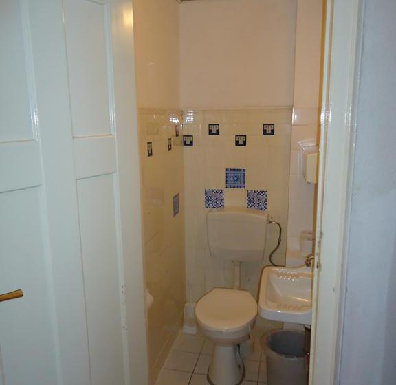 مسافرخانه Austriana